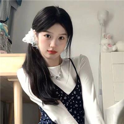 背带短裤丧尸来袭